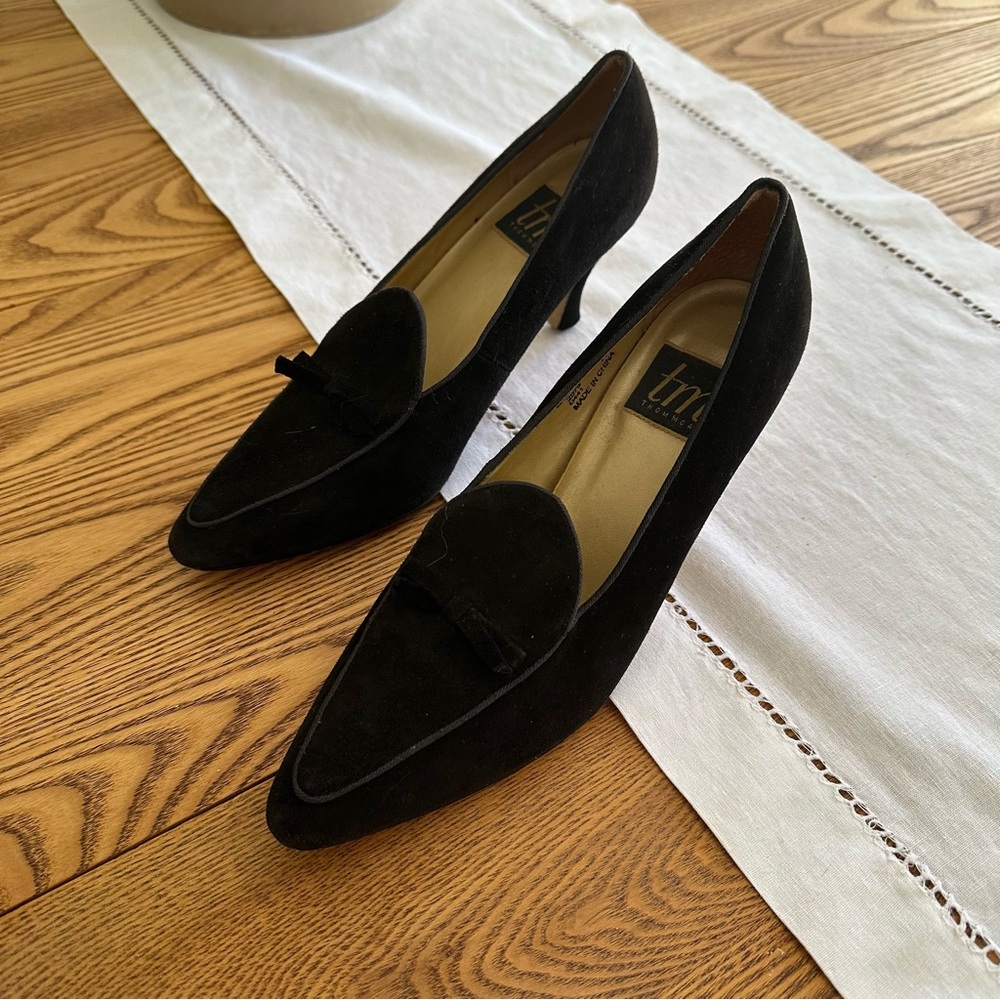 Vintage Black Suede Kitten Heels